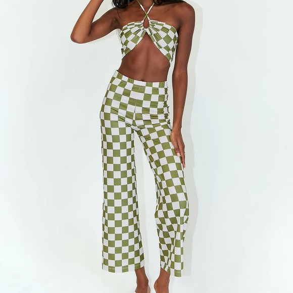 Latina - Picture 4 of 5